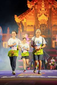 BIB: 137
                            <button type="button" onclick="openModal(22478557)" class="btn btn-primary btn-sm float-right btn-popup" data-toggle="modal" data-target=".modal-high-quality">
                        <i class="fas fa-shopping-cart"></i> Add to Cart
                    </button>
                                            <button type="button" onclick="isThisMe(22478557, true)" class="btn btn-success btn-sm float-right btn-popup btn-isme hidden" data-toggle="tooltip" data-placement="bottom" title="นี่คือรูปของคุณใช่ไหม คลิกที่นี่เพื่อเอาเข้าอัลบั้ม">
                        <i class="fas fa-plus"></i> Add to album
                    </button>
                    <button type="button" onclick="isThisMe(22478557, false)" class="btn btn-warning btn-sm float-right btn-popup btn-isnotme hidden">
                        <i class="fas fa-ban"></i> Remove from album
                    </button>